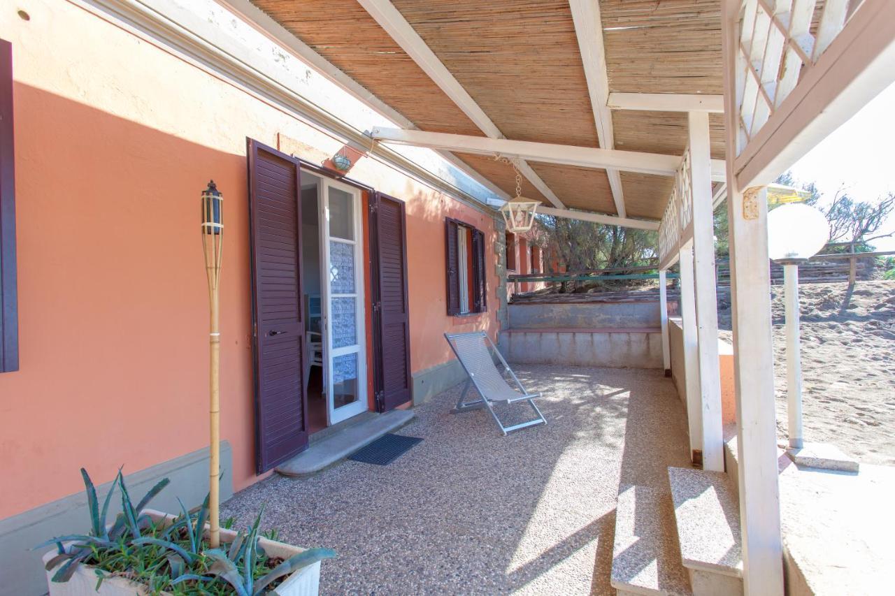 מרינה די קסטנייטו קרדוצ'י Villa Emilia מראה חיצוני תמונה